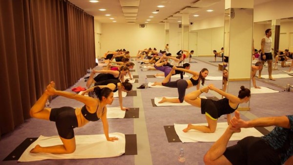 Hot yoga là gì?