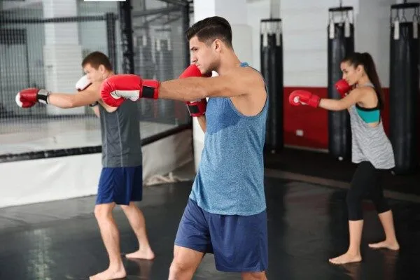 Những lưu ý khi tập các bài tập Kickboxing tại nhà