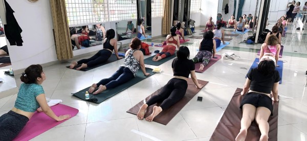 Câu lạc bộ Yoga Thanh Loan