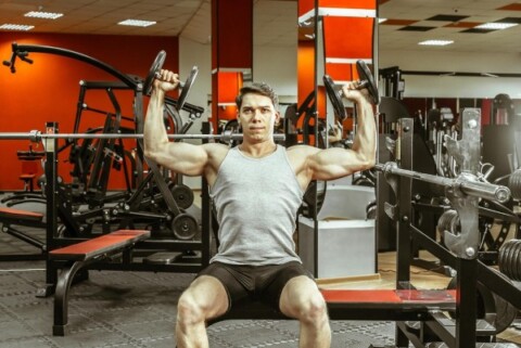 Kỹ thuật tập ngực đúng và tránh chấn thương