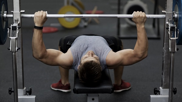 Lợi ích của Bench Press đối với sức khỏe và hình thể